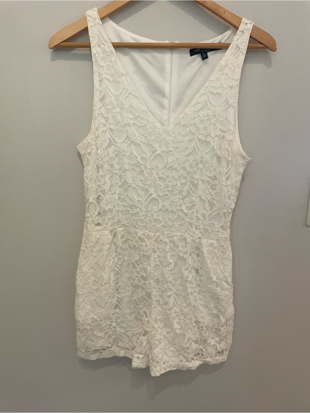 White Lace V-Neck Sleeveless Dress Romper